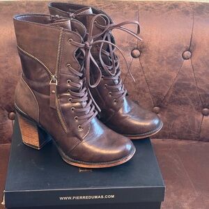 Woman’s Brown Pierre Dumas Boots